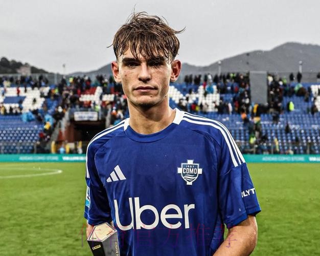 罗马诺:皇马收到多份对居勒尔的报价 但他预计留队 罗马诺:皇马收到多份对居勒尔的报价 但他预计留队